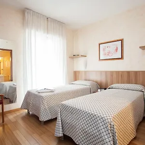 3* Hotel apartamentowy Desenzano